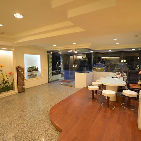 Maria Hotel 中正区 エクステリア 写真